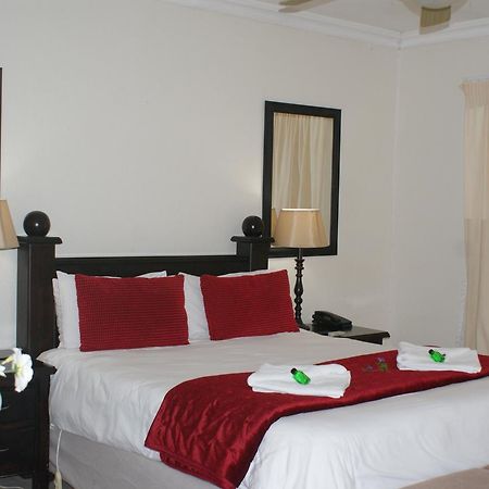 Elizabeth Lodge Boksburg Extérieur photo