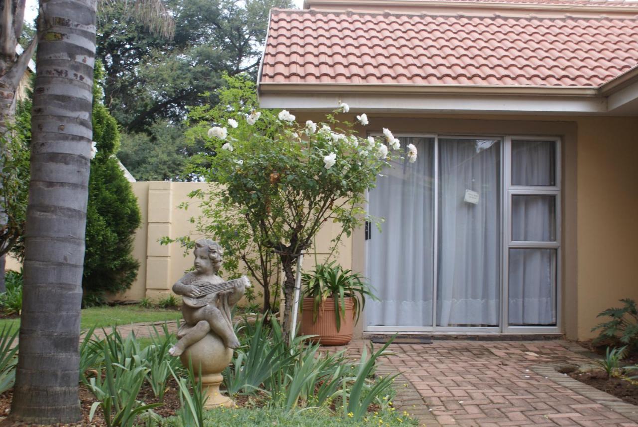 Elizabeth Lodge Boksburg Extérieur photo
